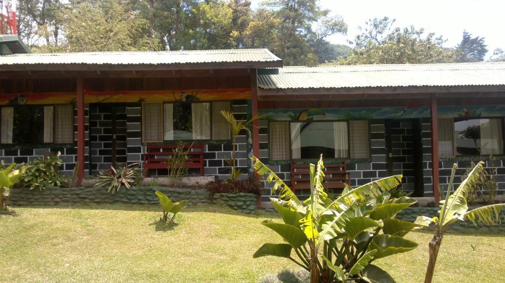 Hostel Villa Verde Monteverde Екстериор снимка