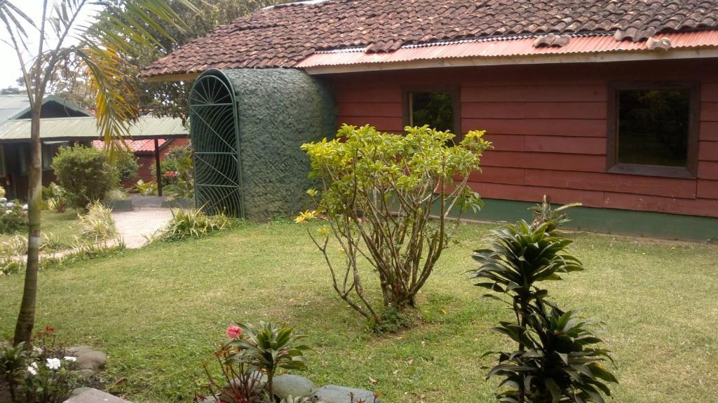 Hostel Villa Verde Monteverde Екстериор снимка