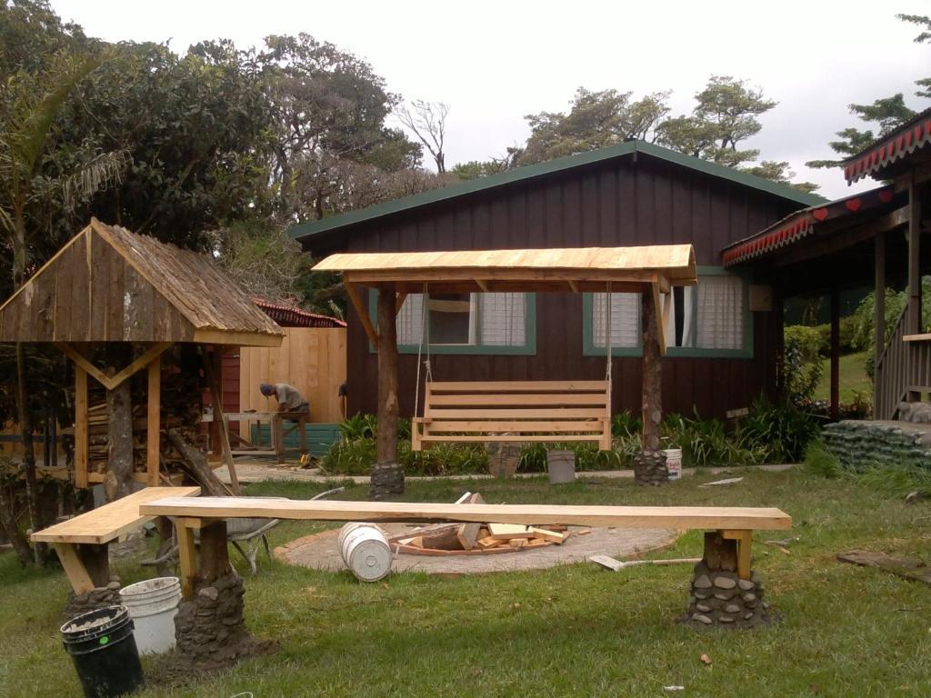 Hostel Villa Verde Monteverde Екстериор снимка