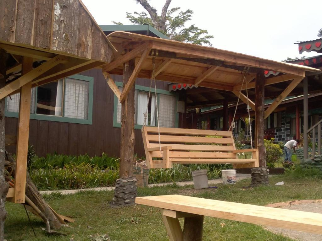 Hostel Villa Verde Monteverde Екстериор снимка