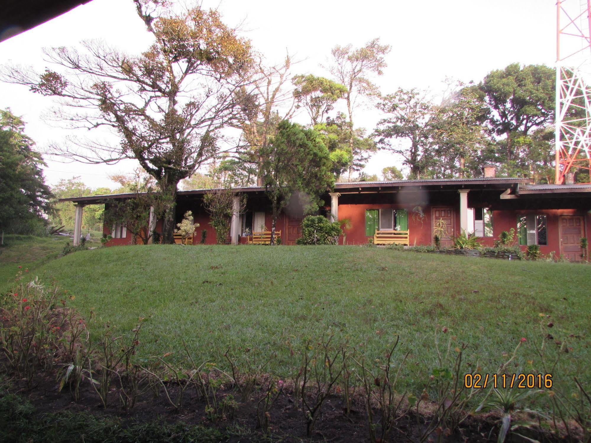 Hostel Villa Verde Monteverde Екстериор снимка